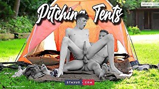 STAXUS :: Pitching Tents