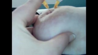 Slut comes while stitching needle in nipple