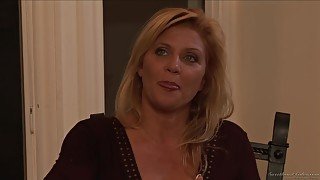 Ginger Loves Girls Scene 3 With Ginger Lynn And Mia Presley