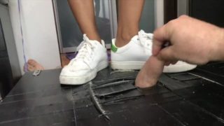 Gucci sneakers crush (no cum)