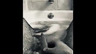 Bathtub wet