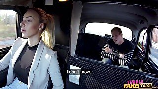 Female driver fucked muscled client in the fake taxi