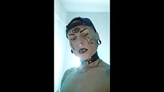 Qick crazy bitch vid