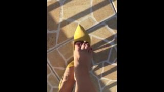 @tici_feet IG tici feet tici_feet close to my feet wearing yellow heels