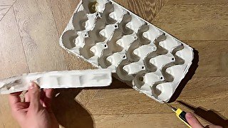 ASMR cutting egg box