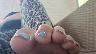 A very close-up from my toes. If you open your mouth I can put them right in.🤤