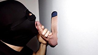 Bisexual male returns to Gloryhole after months outside Spain.