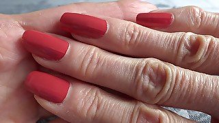 Red long fingernails - natural fingernails!