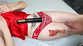 Christmas Magic Present Going Deep in Her Pussy