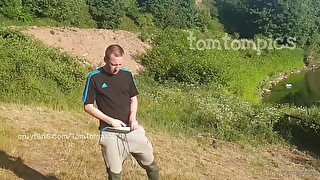 Ginger outdoor piss