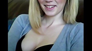 Blond hair girl chat and strip for viewers webcam