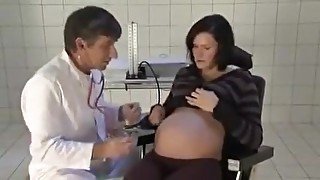 Pregnant Girl Fucks Her Doctor