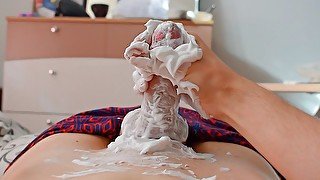 ⭐Hot Guy Cumming From The Awesome Effect of Shaving Foam💦 ( onlyfans - @handjobmen )