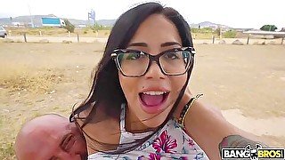Enchanting Julia De Lucia At Oral Dirt