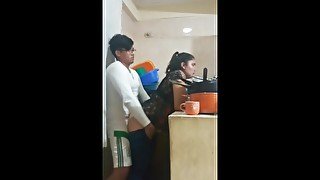 Empleada follada en la cocina y en el dormitorio