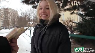 Eurobabe Mina takes cash n fucked on cam