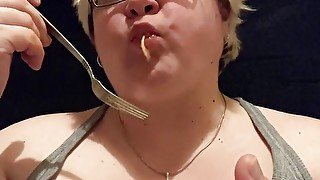 Bbwbootyful fan request eating spaghetti