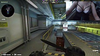 Gamergirl playing CS with titcam