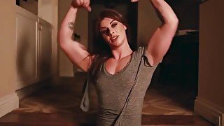 Giorgia Roma - Show Stopper Flexing