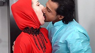 Muslim wife with a fat ass banged in front of a cuck