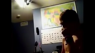 18 year old jacking off while on the phone