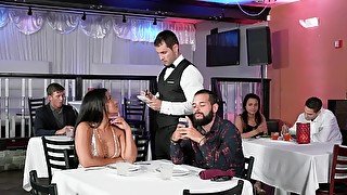 Rose Monroe Tip The Waiter Again / 03.12.2018