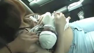 She has some fun with her pregnant body as she drives around