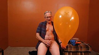 74) Balloon Inflate Jerk Cum Pop! - Balloonbanger