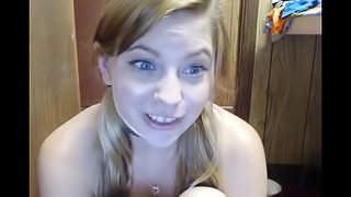 Sexy Teen Model Is Ready For An Extraordinary Show