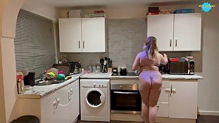 Girlfriend Cleaning The Kitchen....naked!!