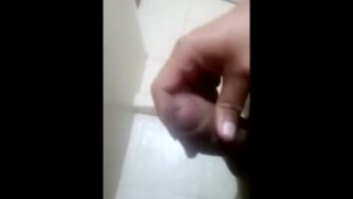 Solo en el baño