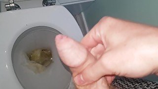 Uncut dick pissing