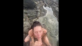 Sexy beach babe loves to give blow jobs