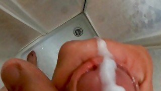 She Love my Monster Cock , She  love my cum in the shower . Cazzone Sborra e pompini...