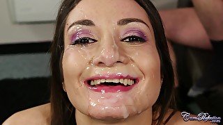 Hot Babe Valentina Bianco Student Facial