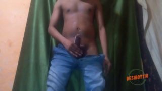 INDIAN PORN BOY PISS-3