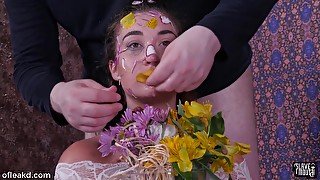 Bouquet Slave