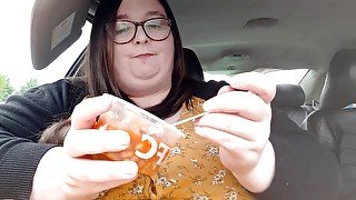 Ssbbw bbw indulges in kfc finger licking