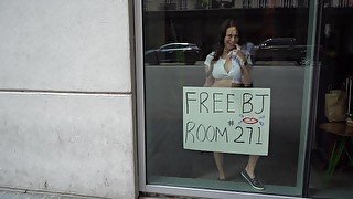 FREE BLOWJOB HOT MILF IN A HOTEL WINDOW - FIRST CITY - AUSTIN