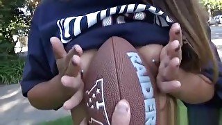 Bare Cutie Exposes Her Pussy To Enjoy Sexy Fucking