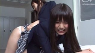 Japanese roommates have lesbian fun