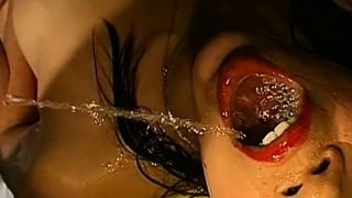 Cumshots on babe's glamorous face