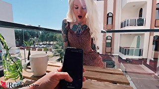 Hot Girl Masturbate Bluetooth Vibrator a Outdoor Restaurant