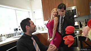 Blonde MILF nympho Alexis Fawx can't ressist a big fat cock