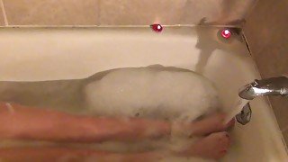 blondie taking an intimate private bath with closeups of her pussy