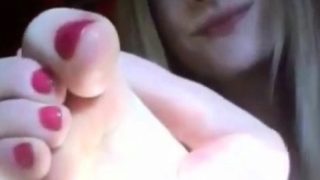 Webcam Self Toe Sucking