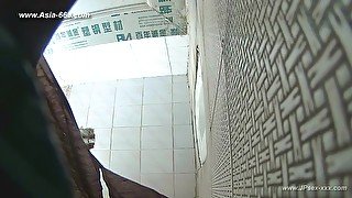 chinese girls go to toilet.48