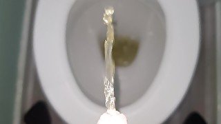 YELLOW PISS FROM MY BIG COCK