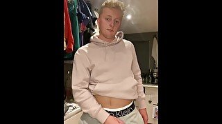 Twink jerks and plays with tight hole