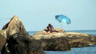 Beach voyeur finds a lustful amateur couple having hot sex